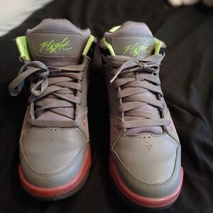 Jordan Gray Sneakers with Bright Accents and High-Top Design